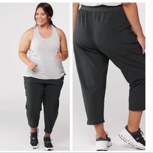 Nike Plus Size Bliss Victory Training Pants Grey